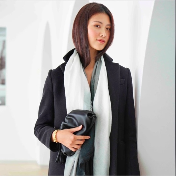 Curateur Rachel Zoe Vegan Leather Clutch NWT - Picture 3 of 3